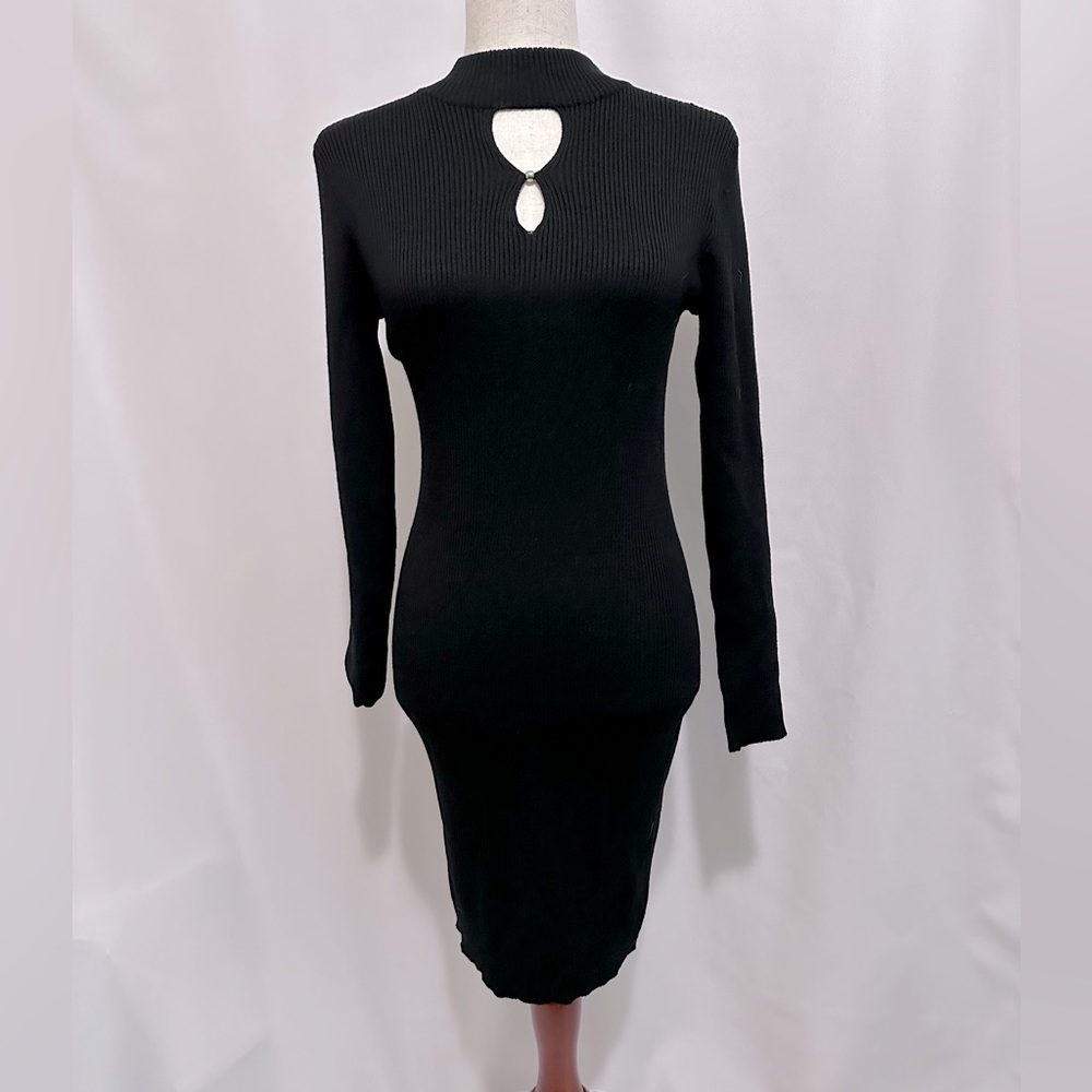 Allison Brittney Cutout Bodycon Ribbed Knit Dress w/Cutouts. Size: M